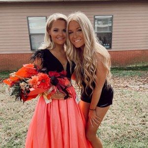 Meet your Posher, Mallory